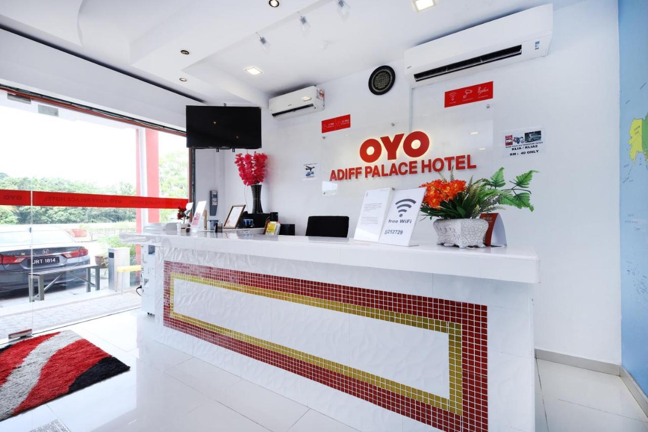 Oyo 414 アディフ パレス ホテル セパン エクステリア 写真