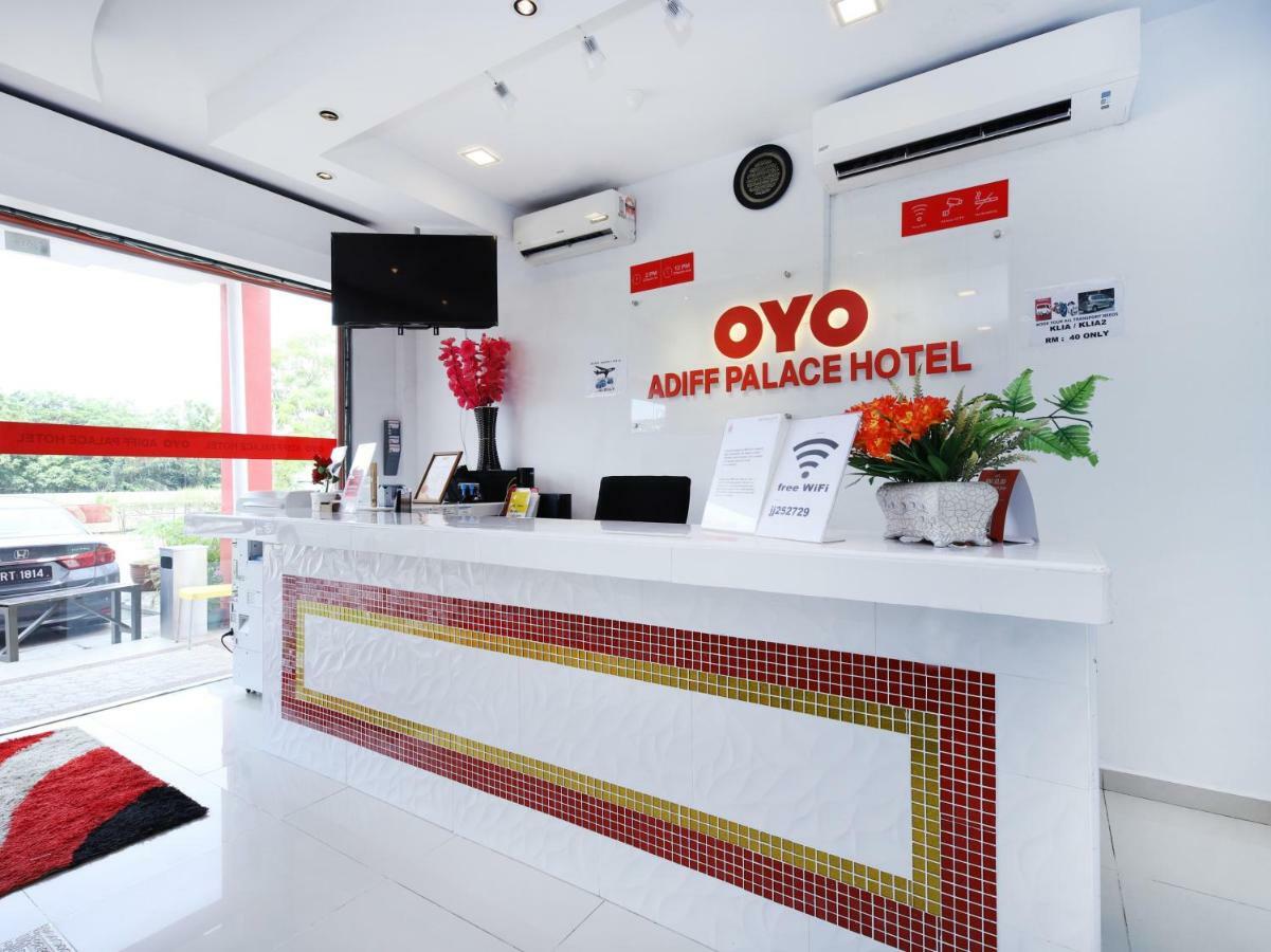 Oyo 414 アディフ パレス ホテル セパン エクステリア 写真