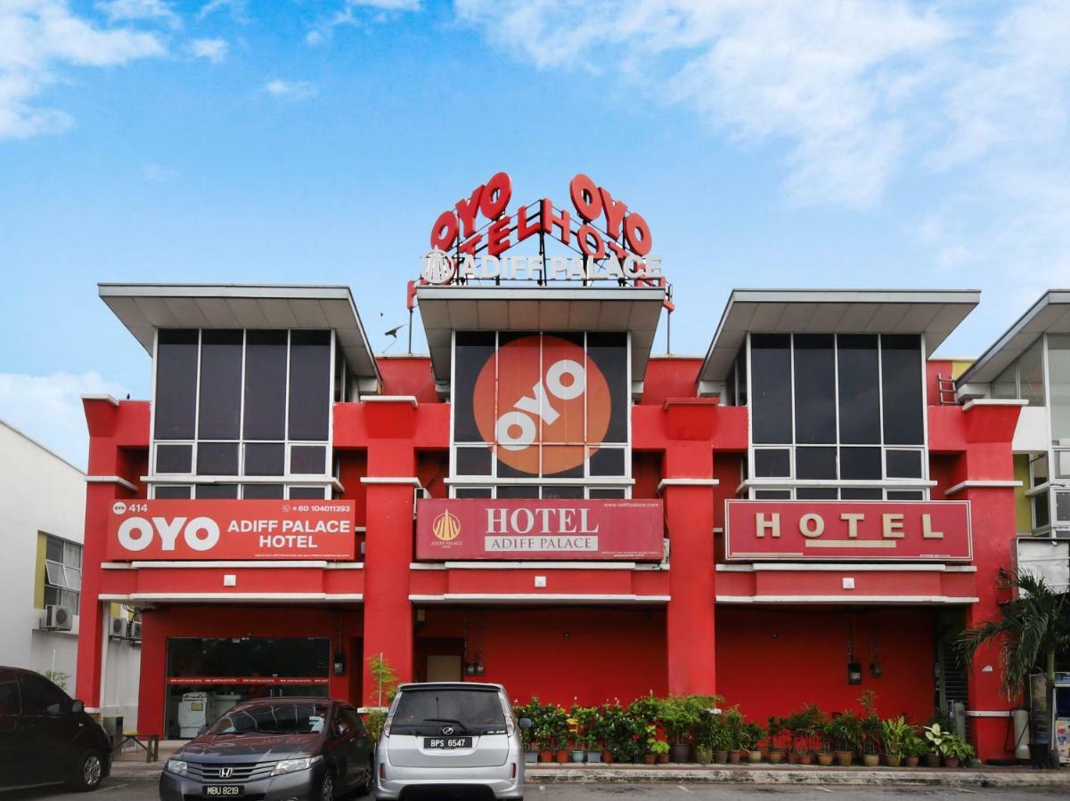 Oyo 414 アディフ パレス ホテル セパン エクステリア 写真